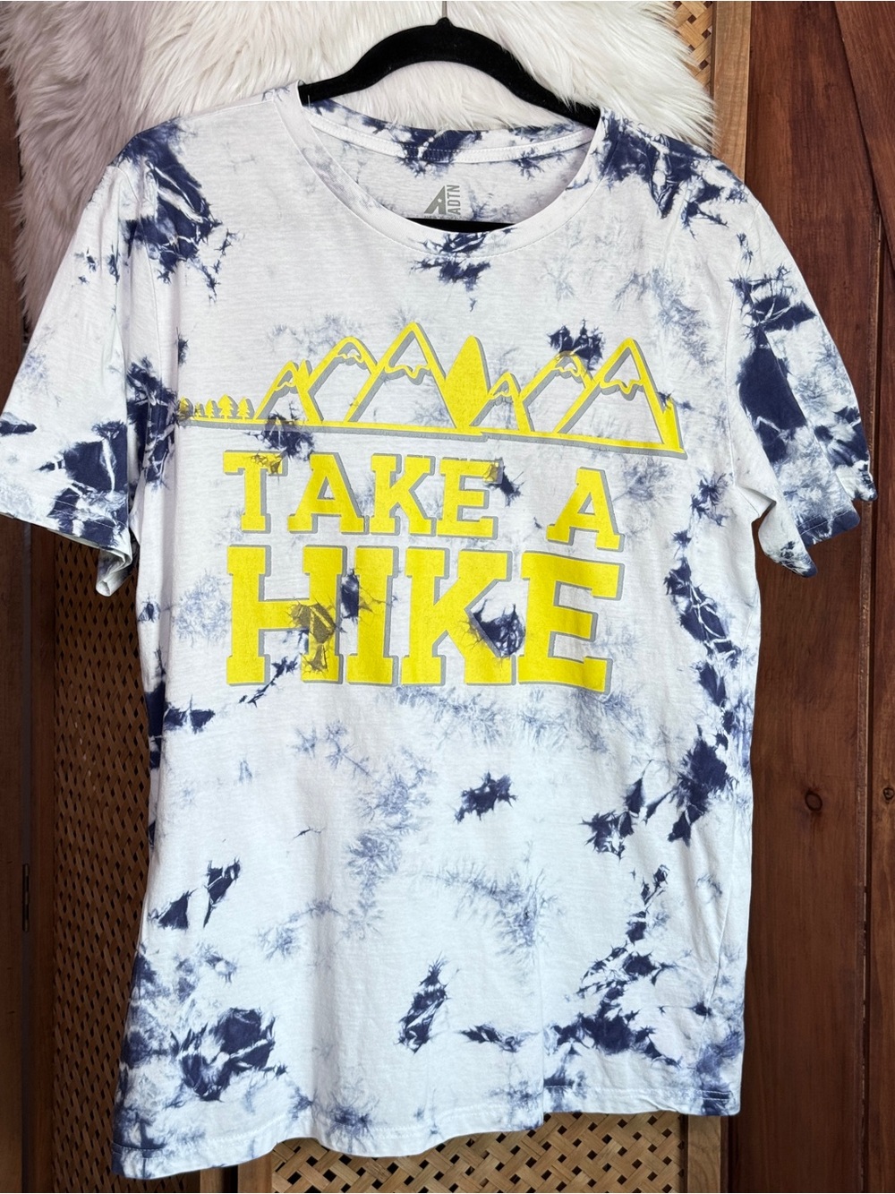 Tie-Dye 'Take A Hike' Graphic Tee in Yellow & Navy